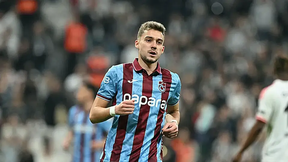 Trabzonspor, Ernest Muçi'nin Transferini KAP'a Bildirdi
