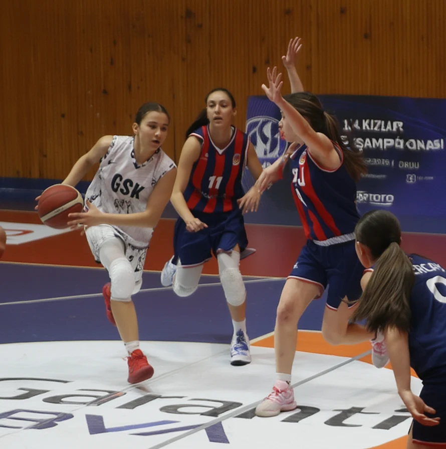 14 Yaş Altı Kızlar Türkiye Basketbol Şampiyonası Ordu'da Devam Ediyor