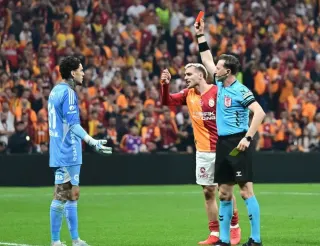 E.'dan Açıklama: "Hakem Yönetimine Eleştirilerim Sürüyor"