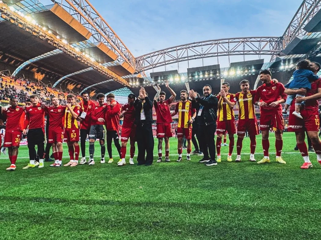 Kayserispor, Çaykur Rizespor'u 2-0 Mağlup Etti