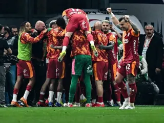 Süper Lig'de Şampiyon Galatasaray, İki Takım Veda Etti