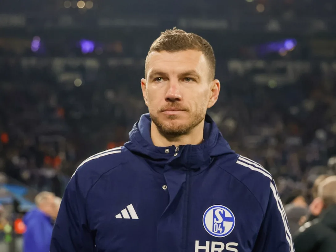 Edin Dzeko, 40 yaşında Schalke 04 ile Bundesliga'ya dönme hazırlığında