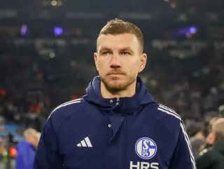 Edin Dzeko, 40 yaşında Schalke 04 ile Bundesliga'ya dönme hazırlığında