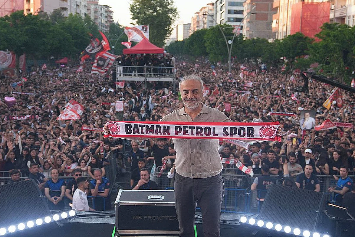 Batman Petrolspor Şampiyonluk Kutlamasında Ünlü İsimler Sahne Aldı