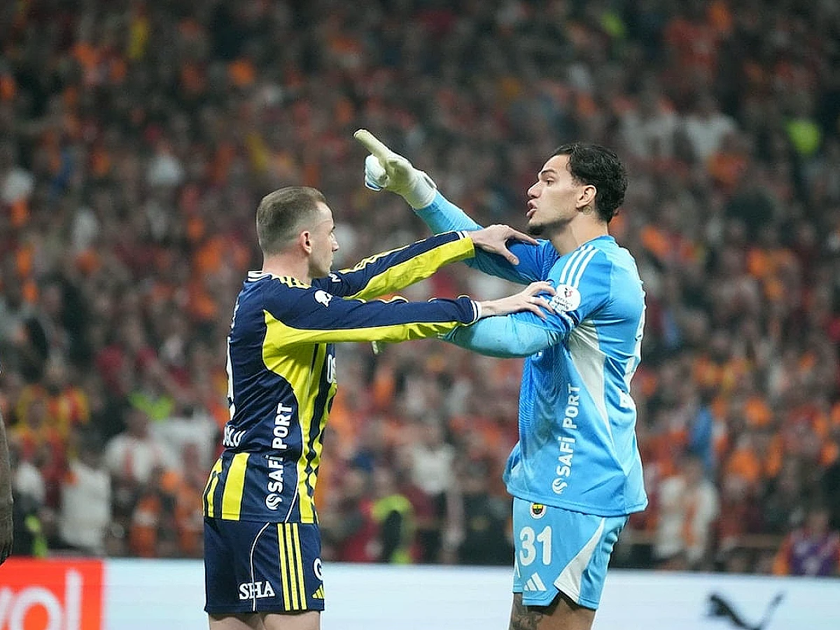 Fenerbahçe'de E. Krizi: Borçlar ve Transfer İhtimali