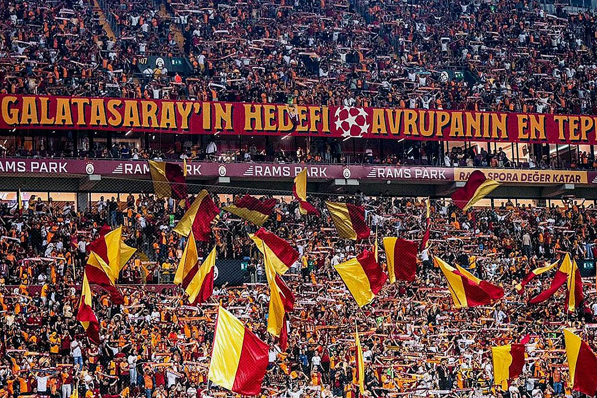 Galatasaray'da Kaleci Günay Güvenç Ayrılıyor, Jankat Yılmaz Planları Yapılıyor