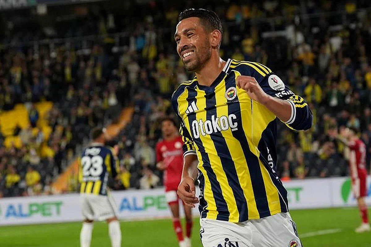 İrfan Can Kahveci'nin Fenerbahçe'deki Geleceği Belli Oluyor