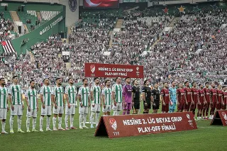 Muğlaspor, penaltılarla Elazığspor'u yenerek 1. Lig'e yükseldi
