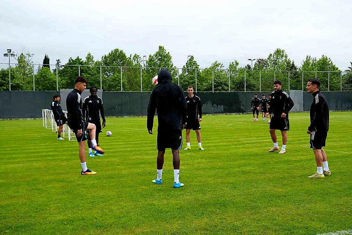 Selçuk İnan: "Saha içi bizim namusumuz"