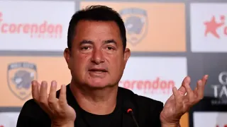 Acun Ilıcalı'dan Hull City Transferleri Hakkında Açıklamalar: 'Film Gibi Bir Yolculuk Oldu'