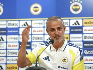 Fenerbahçe Teknik Direktörü İsmail Kartal'dan Açıklamalar: Yeni Transferler ve Şampiyonlar Ligi Hedefi