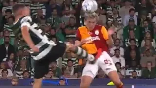 Galatasaray'ın Kırmızı Kart İtirazı: Hakemin Tartışmalı Kararı