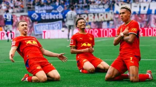 RB Leipzig Kendi Evinde Hamburg'u Farklı Mağlup Etti: 5-0
